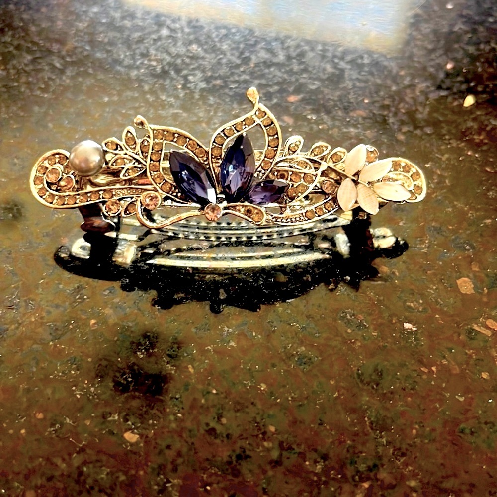 Floral hair clip